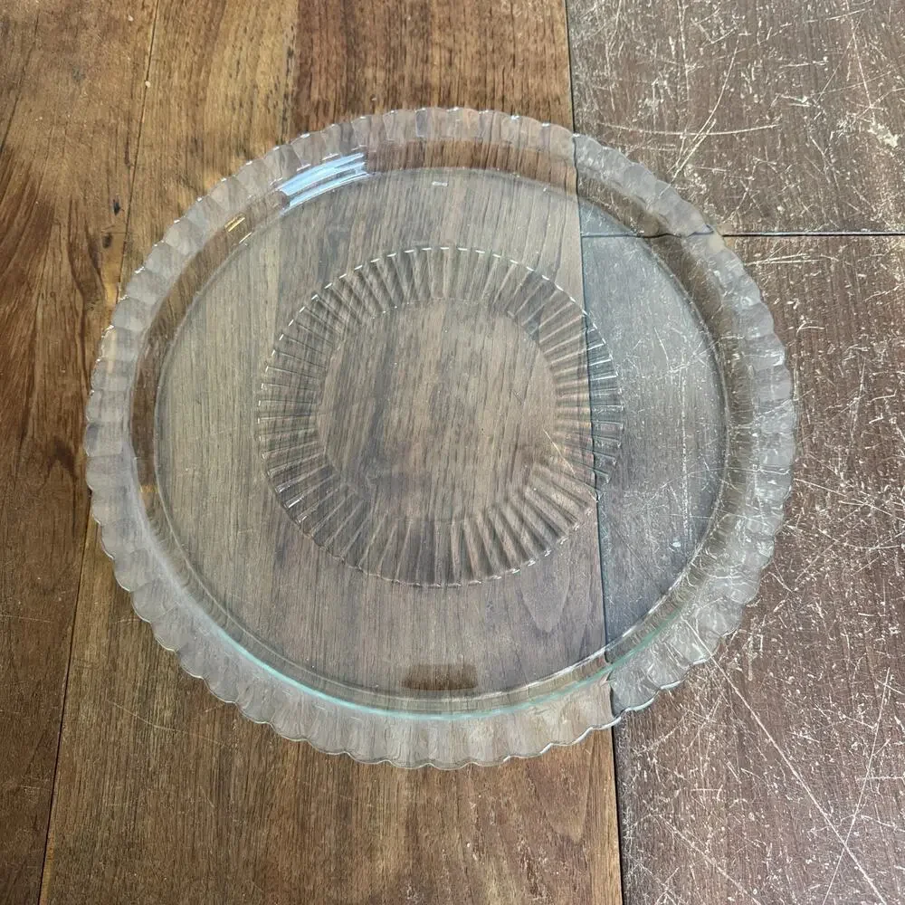 Arcoroc France Clear Glass 13‎ inch Scalloped Edge Ribbed Cake Serving Plate